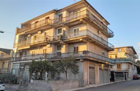 APPARTAMENTO 90 MQ AL 3° PIANO PANORAMICO